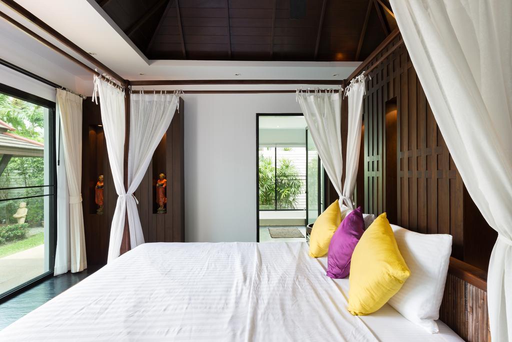 Baan Thai Surin Garden Praia de Surin Exterior foto